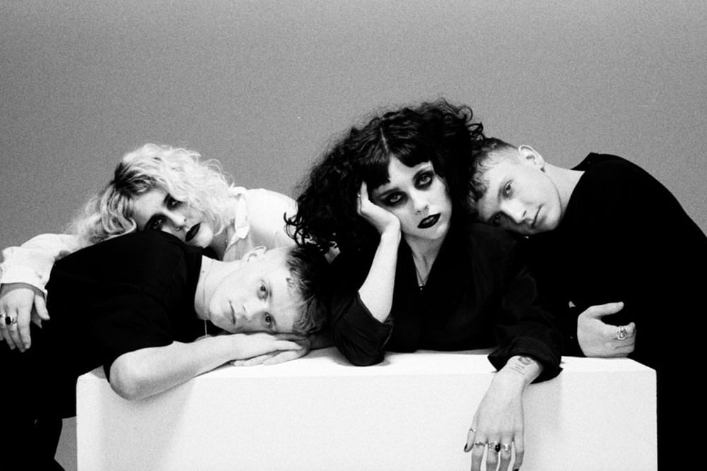 PALE WAVES